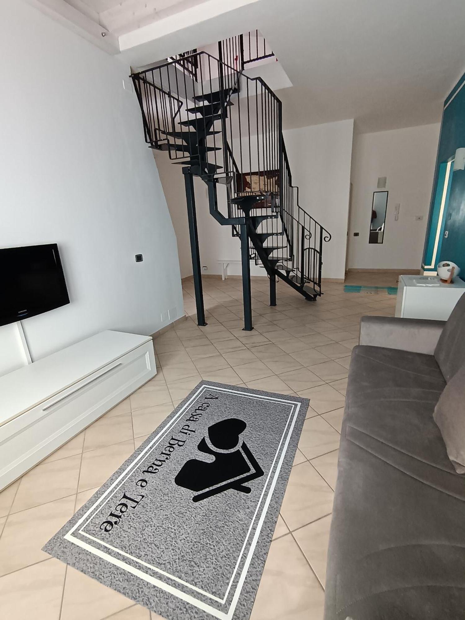 Apartmán A Casa Di Berna E Tere Venturina Terme Exteriér fotografie