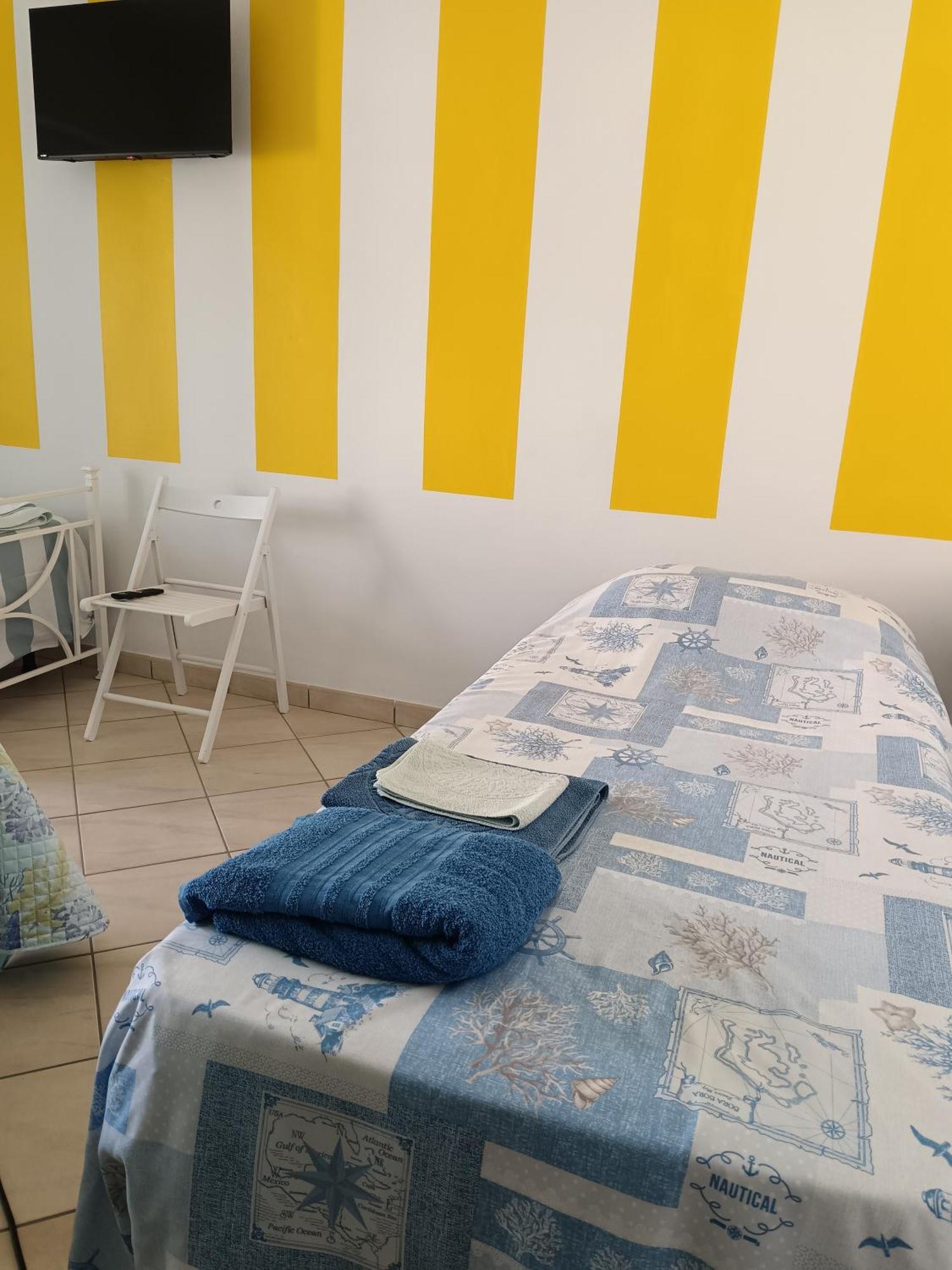 Apartmán A Casa Di Berna E Tere Venturina Terme Exteriér fotografie